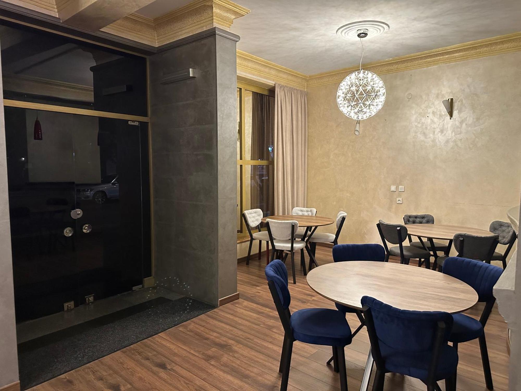 Hotel Tsereteli Batumi Exterior foto